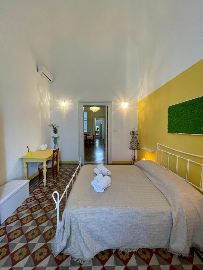 4 Balconi House-Appartamento Salentino Nel Centro Di Lecce Zewnętrze zdjęcie